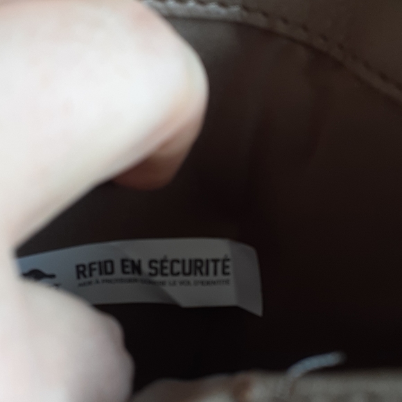 Light Brown Women's Roots Wallet with RFID - Picture 6 of 7